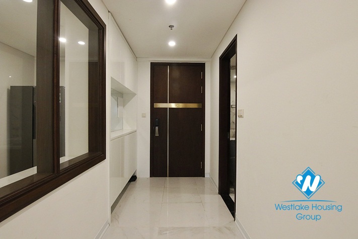 Apartment 3 bedroom for rent in 44 Yen Phu Building 